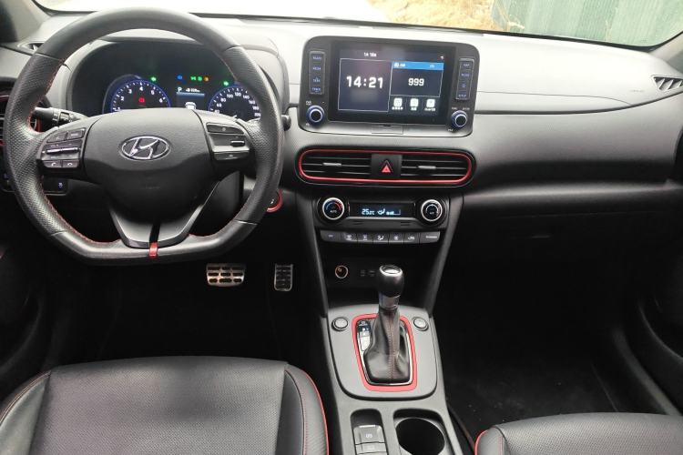 Used Hyundai ENCINO 2018 1.6T Dual-Clutch ZhiPao Edition China V Standard Center Console