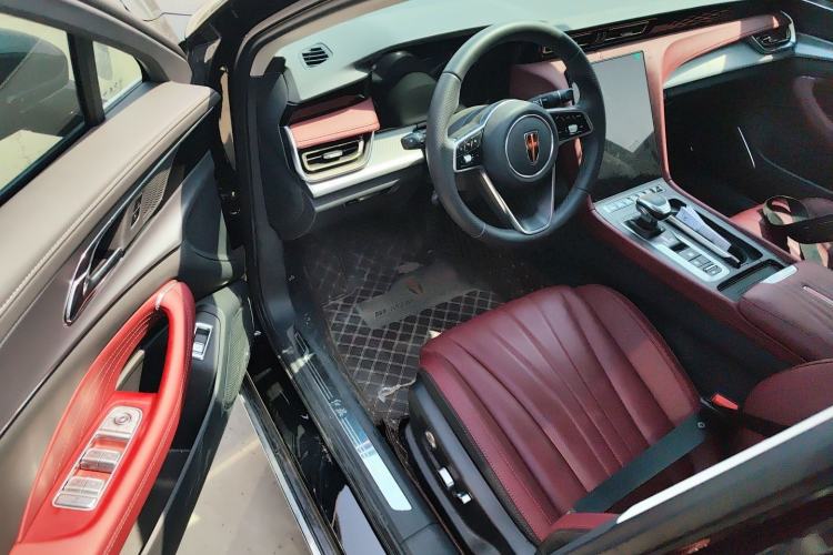 Used Hongqi H5 2024 2.0T Automatic Smart Connect Flagship Edition Driver Seat