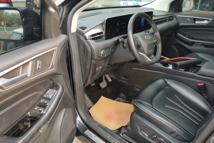 Used Ford Edge 2022 PLUS EcoBoost 245 Four-Wheel Drive Platinum Edition 7-Seater