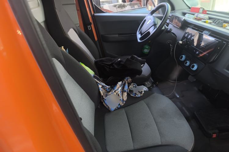 Used Farizon Xingxiang V 2023 V6E Guoxuan Hi-Tech 38.7 kWh Value Edition Left Rear Seat