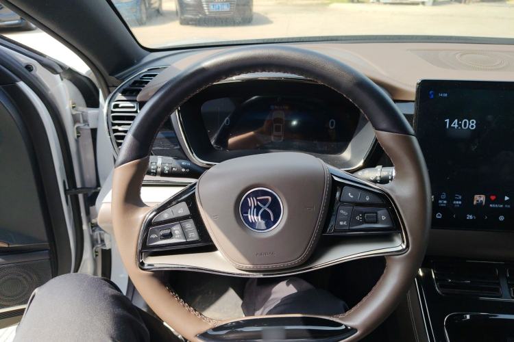 Used BYD Han 2024 EV Glory Edition 506KM Front-Wheel-Drive Premium Model Steering Wheel