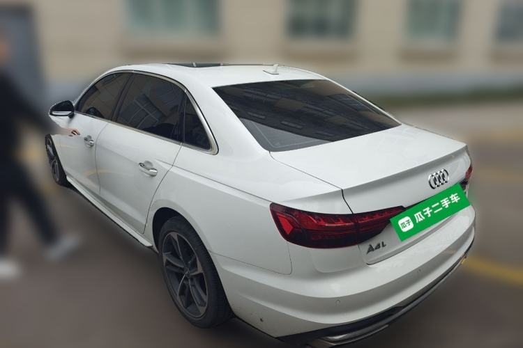 Used Audi A4L 2020 40 TFSI Fashionable and Elegant Model
