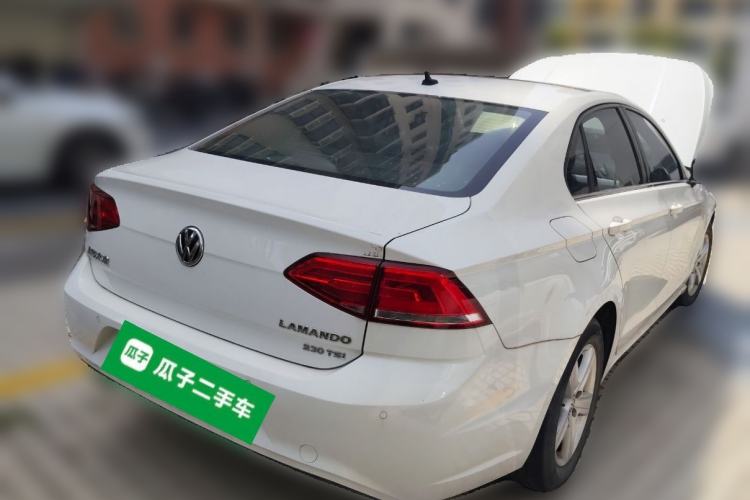 Used Volkswagen Lamando 2017 230TSI DSG Fashion Edition