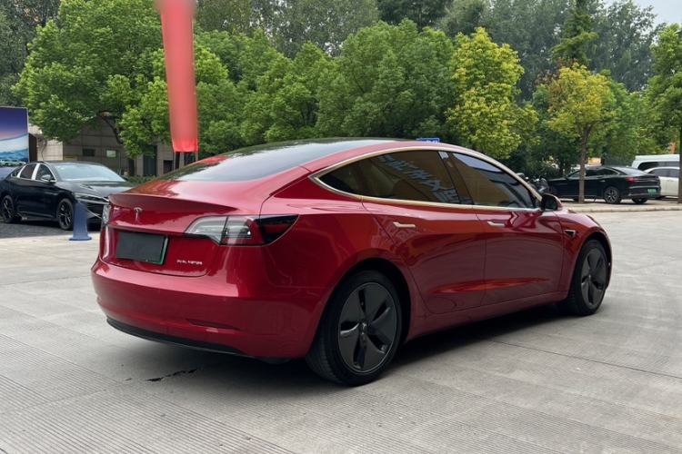 Used Tesla Model 3 2019 Long-Range All-Wheel-Drive Version