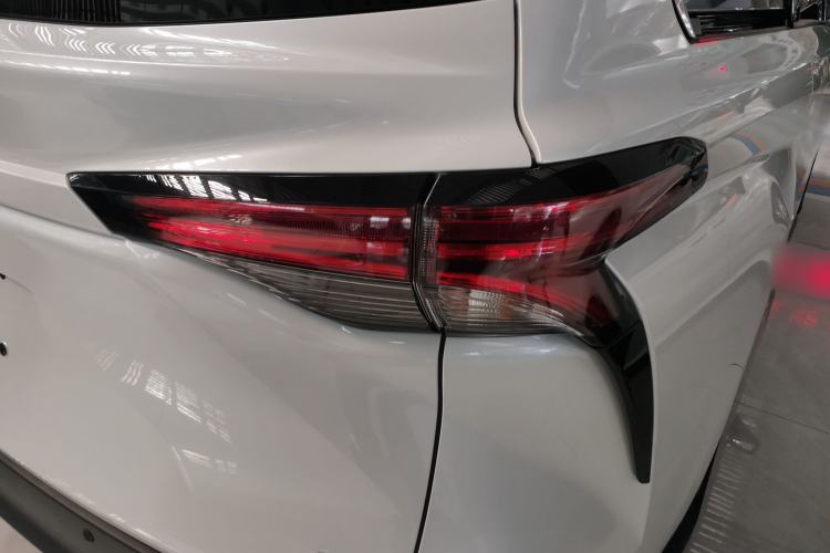 Used Toyota SIENNA 2024 2.5L Hybrid Comfort Edition