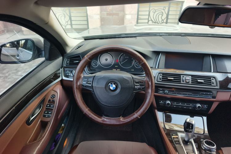 Used BMW 5 Series 2014 525Li Leading Model