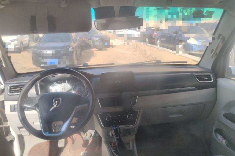 Used Jinbei New Hiace S 2021 1.5L Wealth Central Air-Conditioned Van China VI Standard SWC15M