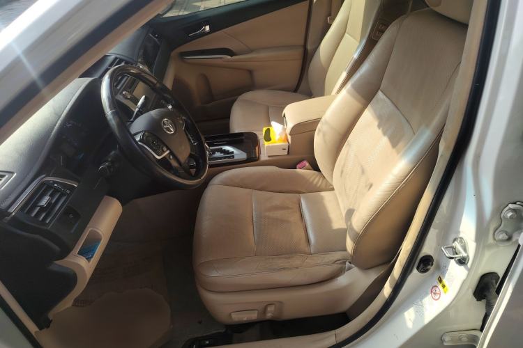 Used Toyota Camry 2012 Luxurious Edition 2.5HG Zunrui