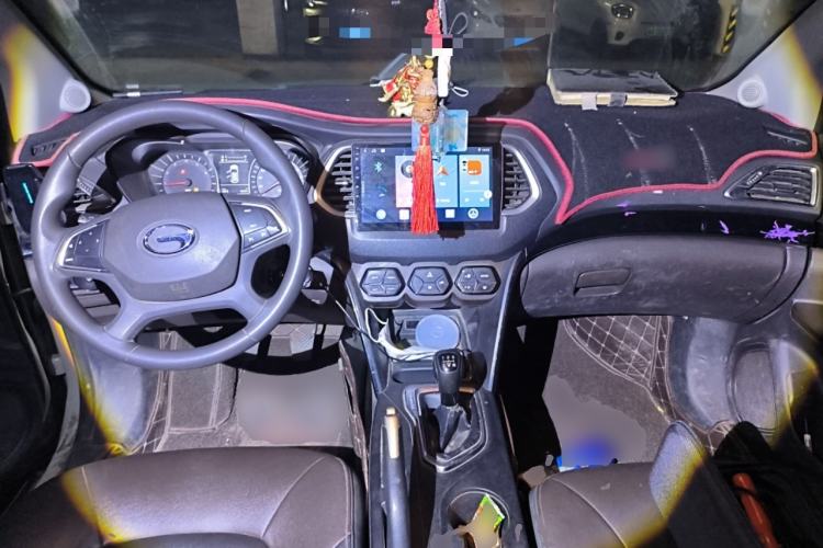 Used GAC Trumpchi GS4 2015 200T Manual Elite Edition Center Console