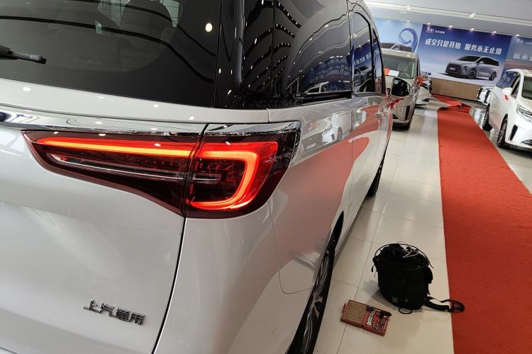 Used Buick GL8 2023 ES Lu Zun Deluxe Model
