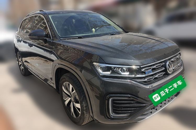 Used Volkswagen Tayron GTE Plug-in Hybrid 2020 1.4T Luxury Model Front Right 45 Deg