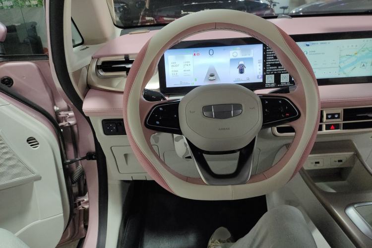 Used Geometry E Firefly 2024 401 km Fluorescent Steering Wheel