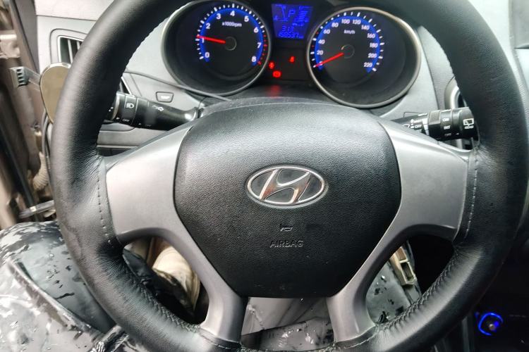 Used Hyundai ix35 2015 2.0L Automatic 2WD Comfort Edition China IV Standard