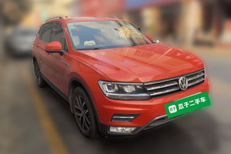 Used Volkswagen Tiguan L 2018 Facelift 330TSI Automatic Two-Wheel Drive Luxury Edition Front Right 45 Deg