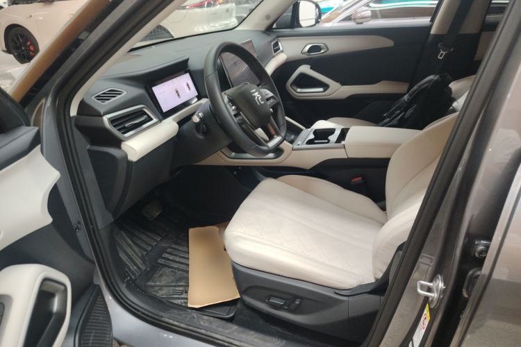 Used BYD Yuan UP 2025 Intelligent Driving Version 401 km Leading Edition Left Front Seat