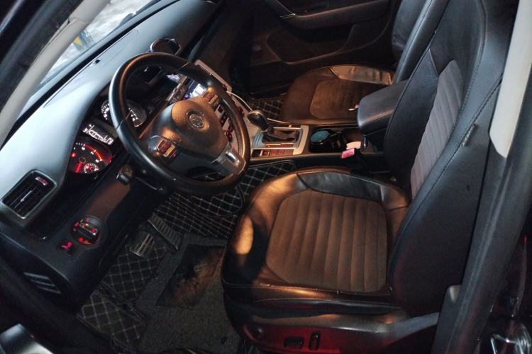 Used Volkswagen Magotan 2013 2.0 TSI Luxury Model