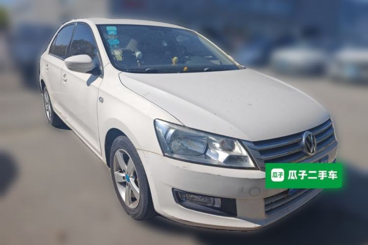 Used Volkswagen Santana 2013 1.6L Manual Comfort Edition Front Right 45 Deg