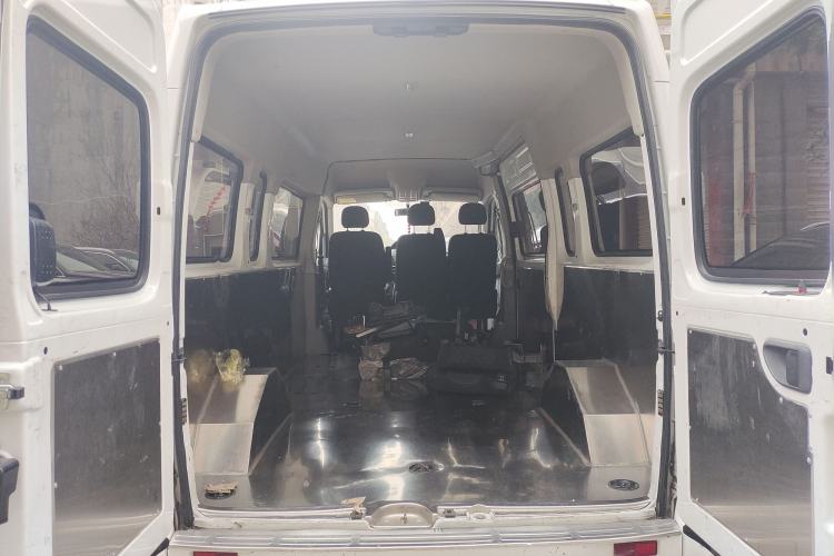 Used SAIC MAXUS Xintu V80 2021 2.0T AMT Classic Aoyuntong Long Wheelbase Mid-Roof 6/7/8/9-Seater