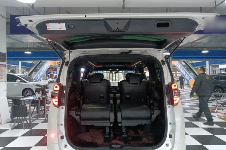 Used Toyota Vellfire 2021 Crown Dual-Engine 2.5L HV Supreme Edition
