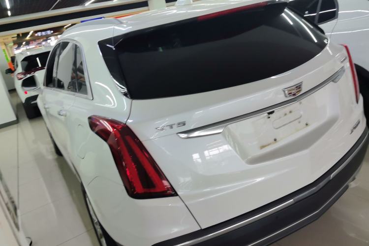 Used Cadillac XT5 2021 28T Luxury Model
