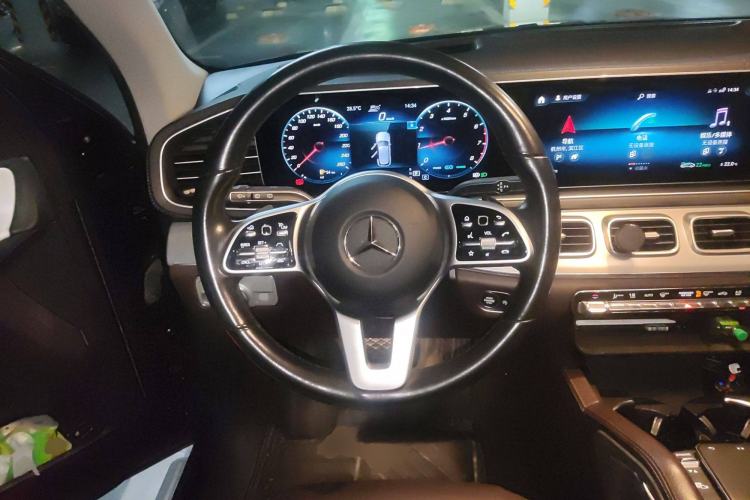 Used Mercedes-Benz GLE 2021 GLE 450 4MATIC Stylish Model Steering Wheel