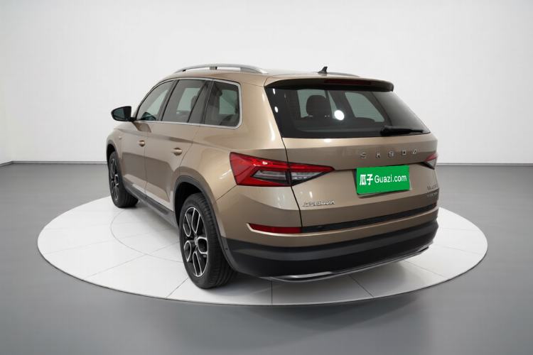 Used Skoda Kodiaq 2019 Facelifted TSI380 7-Seater All-Wheel-Drive Luxury Enjoyment Edition China VI Standard