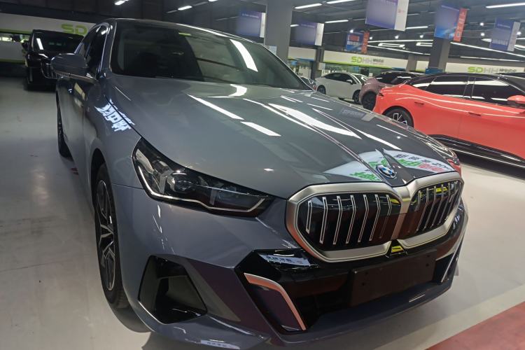 Used BMW i5 2024 eDrive 35L M Sport Package Exterior 1