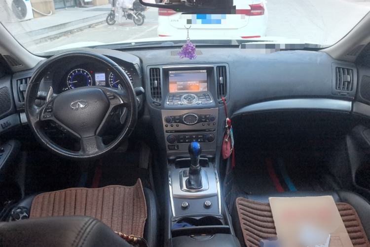 Used Infiniti G Series 2010 G25 Sedan Luxury Sport Edition Center Console