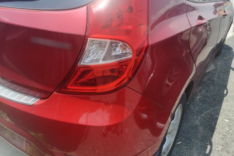 Used Hyundai Verna Ray 2014 1.4L Automatic GLX
