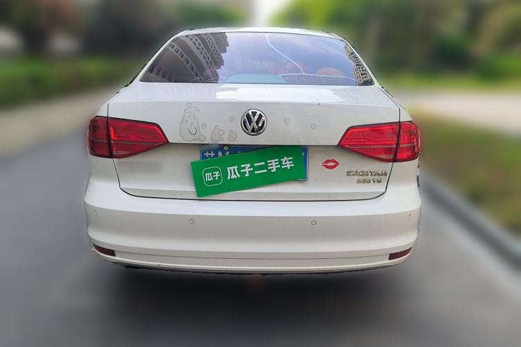 Used Volkswagen Sagitar 2017 230TSI Automatic Comfort Version
