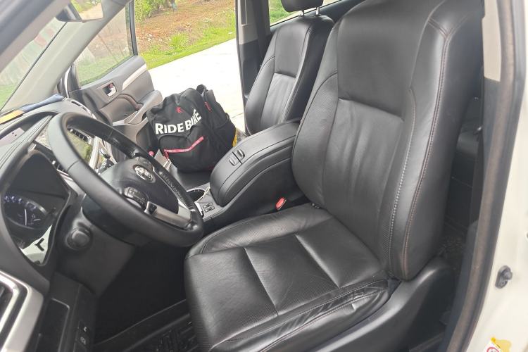 Used Toyota Highlander 2018 2.0T Four-Wheel Drive Luxury Edition 7 Seats China V Emission Standard Left Front Seat