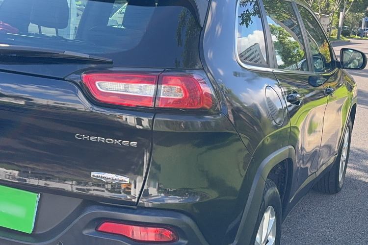 Used Jeep Cherokee 2016 2.4L Professional Edition