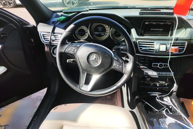Used Mercedes-Benz E-Class 2014 Restyled E 260 L Sport Edition Steering Wheel