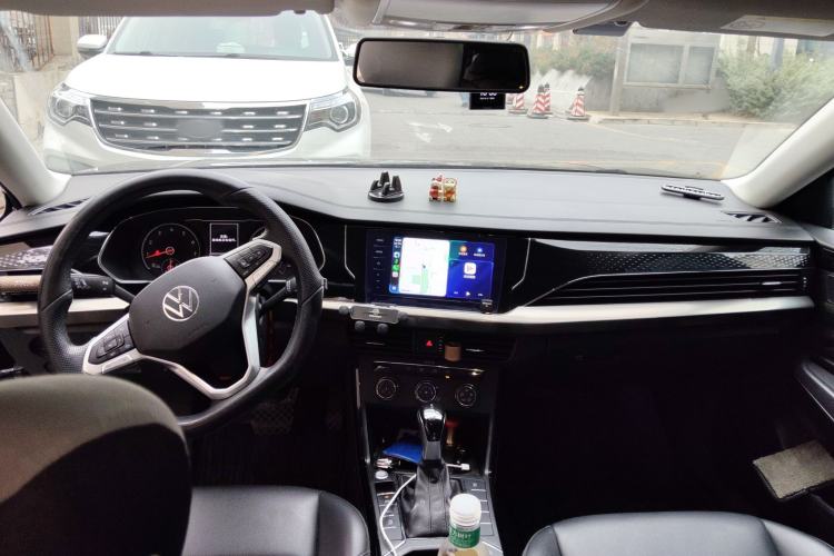 Used Volkswagen Passat 2021 280TSI Business Edition Center Console