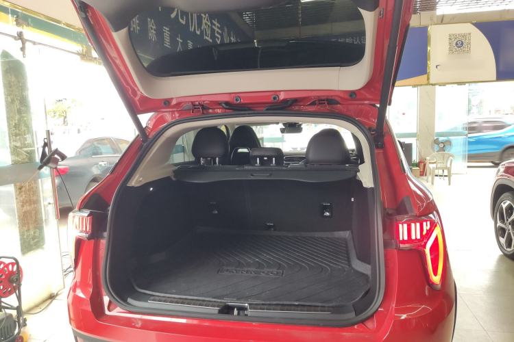 Used Lynk & Co 01 2019 2.0T Four-Wheel Drive Genie Pro Version China VI Standard Trunk