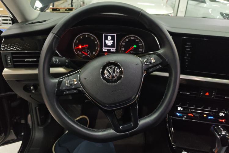 Used Volkswagen Passat 2020 330TSI Elite Edition China VI