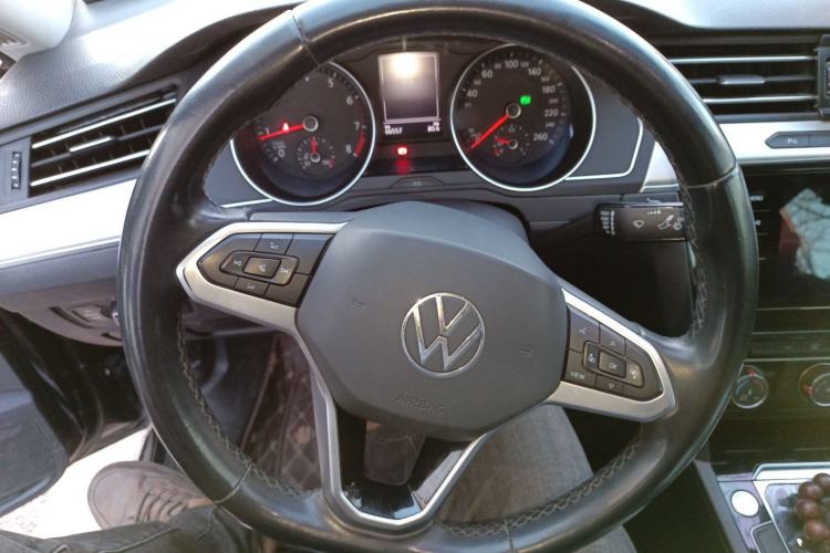 Used Volkswagen Magotan 2020 280TSI DSG Comfort Edition Steering Wheel