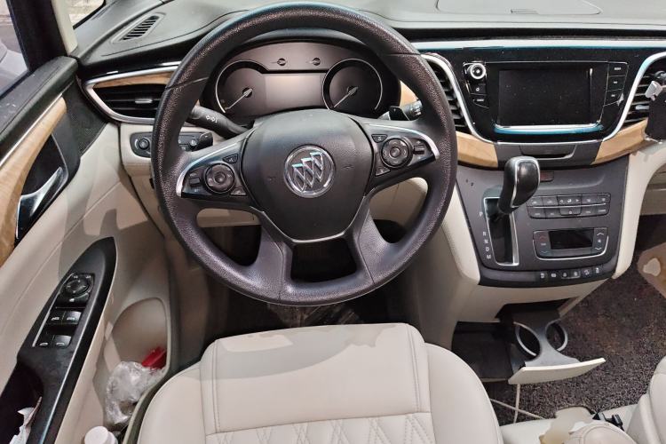 Used Buick GL8 2017 ES 28T Comfort Model China V Standard
