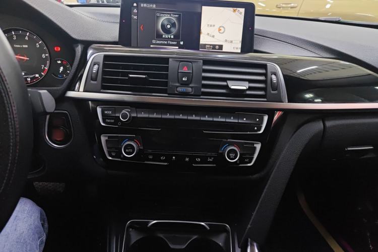 Used BMW 3 Series 2018 320Li Leading Model M Sport Package
