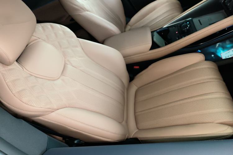 Used BYD Song L EV 2024 550 km Excellence Version
