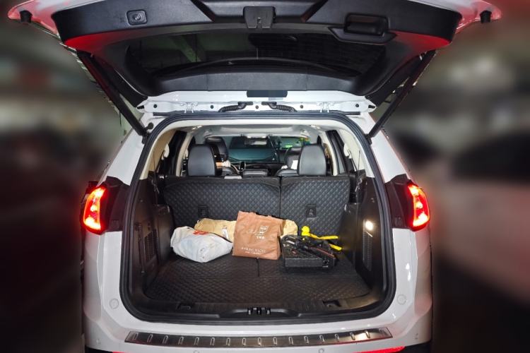 Used Ford Edge 2016 EcoBoost 245 Two-Wheel-Drive Titanium 7-Seater
