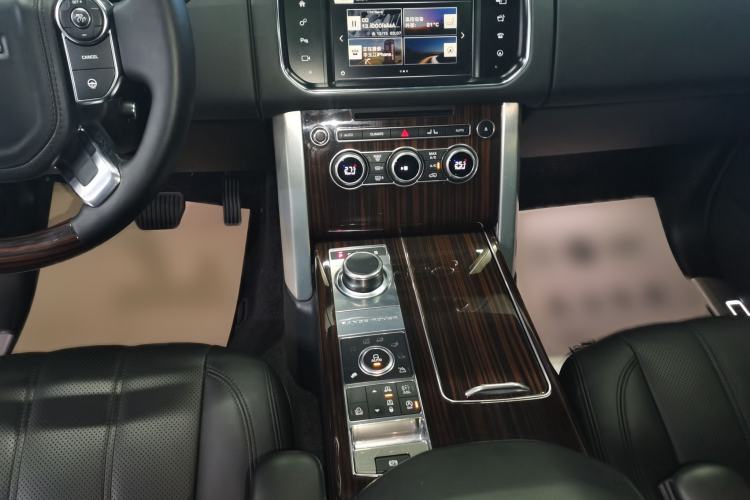 Used Land Rover Range Rover 2016 3.0 SC V6 Vogue SE Long-Wheelbase Edition
