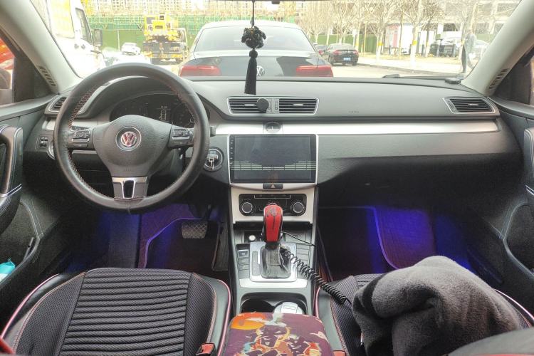 Used Volkswagen Magotan 2013 1.8TSI Premier Model Center Console