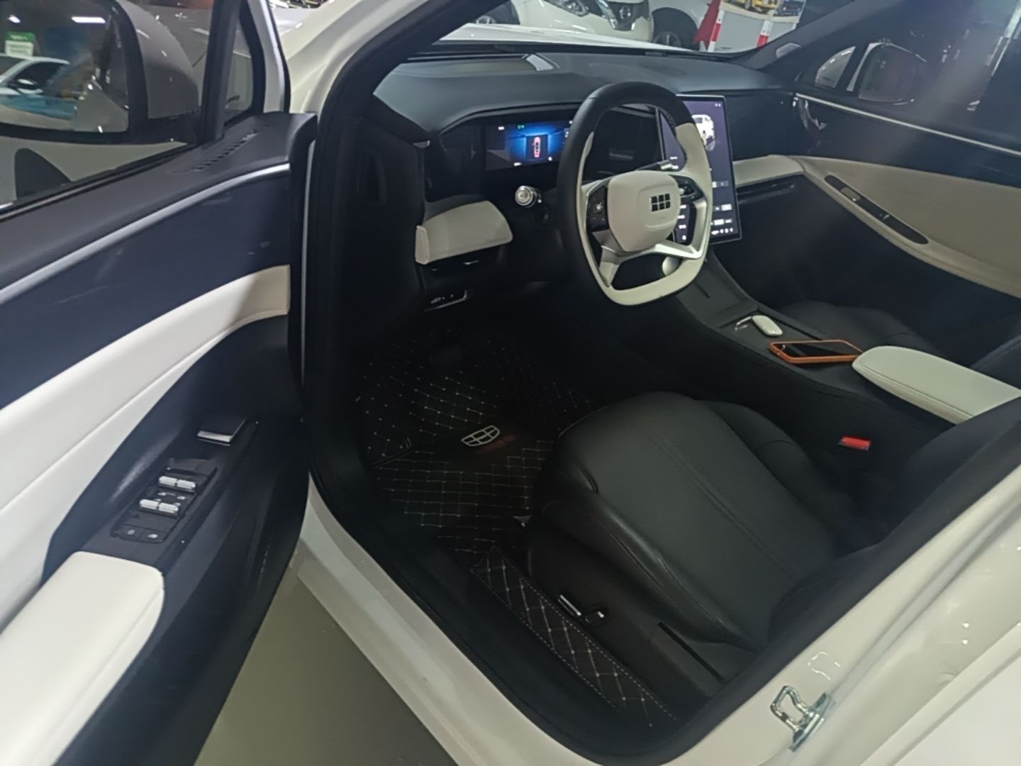 Geely Galaxy L7 2023 1.5T 55km PRO — снимка 18