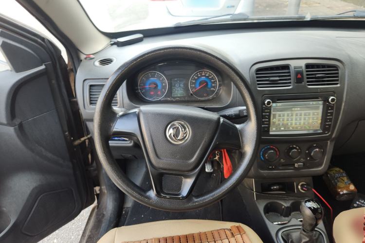 Used Dongfeng Fengon 330 2014 1.5L Manual Utility Version DK15
