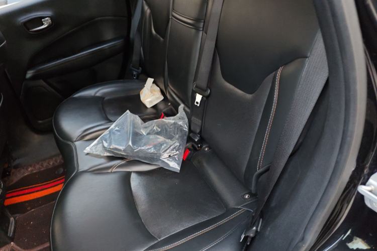 Used Jeep Compass 2017 200T Automatic Family Edition
