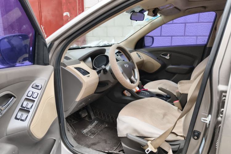 Used Hyundai ix35 2013 2.0L Automatic Two-Wheel Drive Comfort GL China V Standard