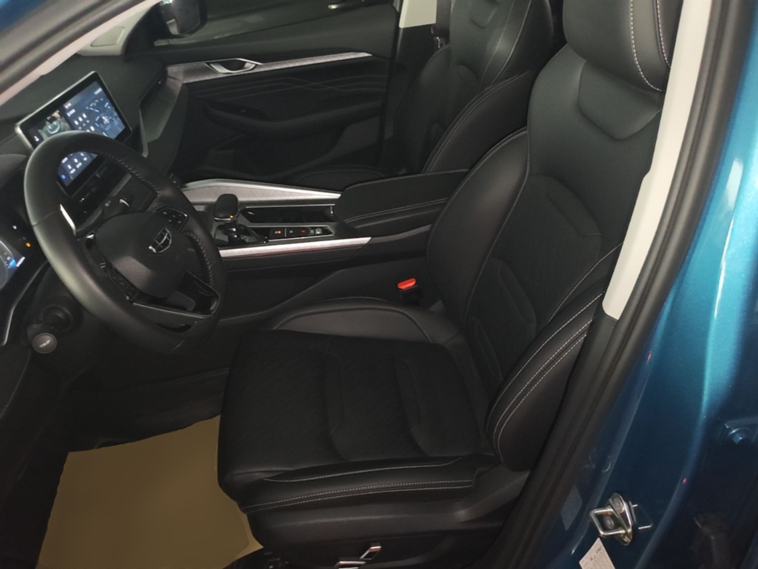 Geely Auto Preface 2023 2.0TD Luxury Version — снимка 17