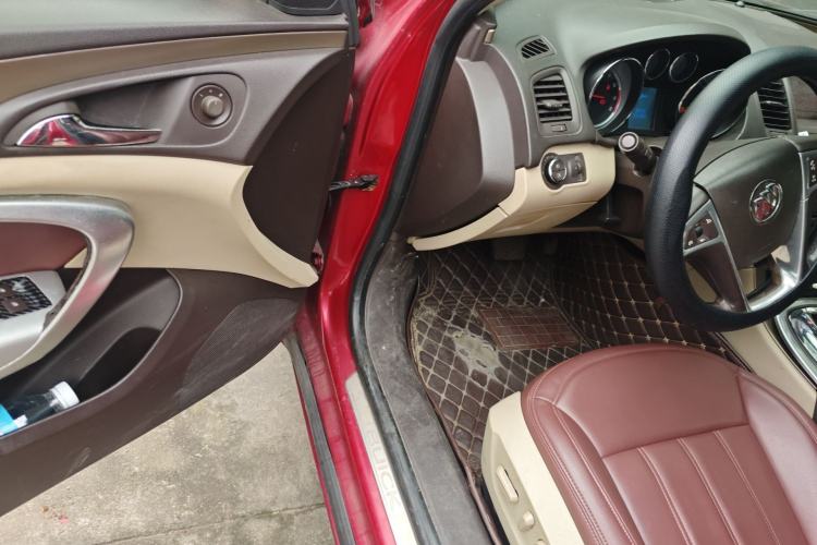 Used Buick Regal 2011 2.4L SIDI Elite Edition Driver Seat