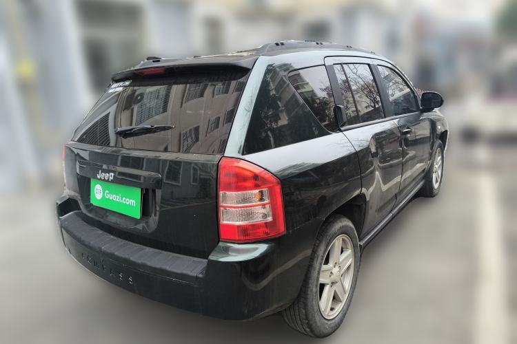 Used Jeep Compass 2010 2.4L four-wheel drive sport version
